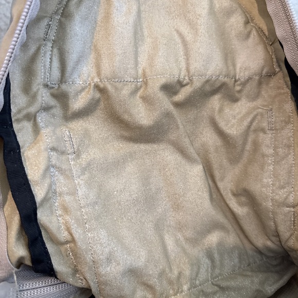 osprey daylite - enjoy outside print Daylite-Shaleafy Frosty Mint new padded bottom protects What's everyone's go-to reel Colour:Imperial Purple men garment bag